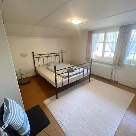 Dağ evi Neb-thun Lodge's Seehaus 1 Gwatt