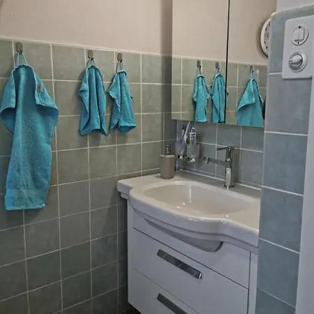 Neb-thun Lodge's Seehaus 1 Gwatt