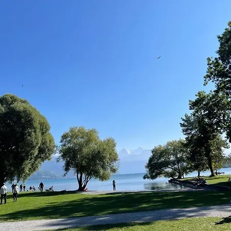 Neb-thun Lodge's Seehaus 1 Gwatt Domek alpejski