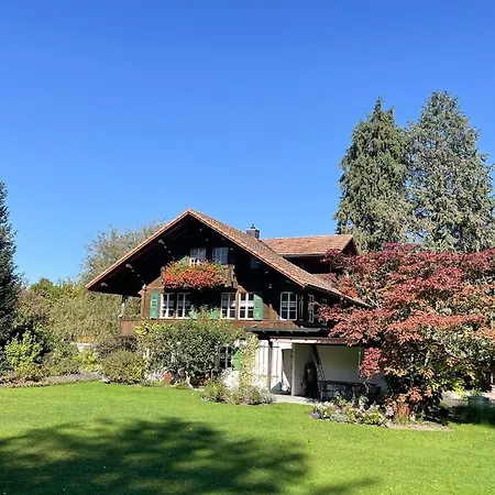 Chalet Neb-thun Lodge's Seehaus 1 Gwatt Thun